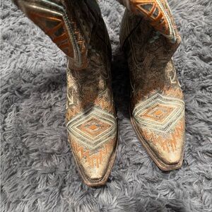 Embroidered Western Boots - Brown and Turquoise